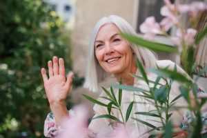 10 Canadian timeless etiquette rules your Nana was right about