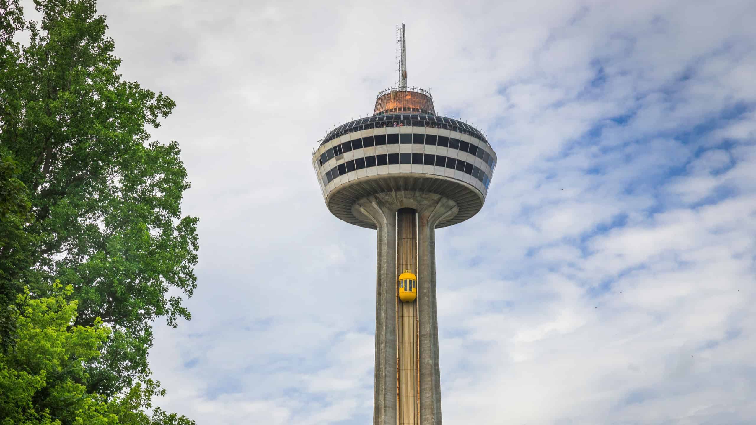 A beautiful shot of the Skylon Tower in Niagara Falls