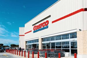 10 things Canadians put in their Costco cart every single visit without fail