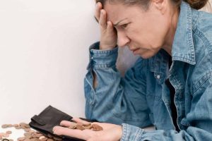 Ten habits that give away someone grew up in a poor household