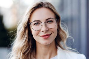 10 little things women do that make them instantly attractive, even if they don’t know it