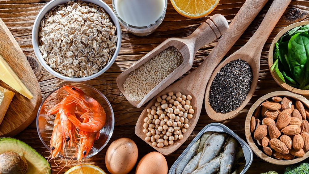 Composition with food products rich in calcium.
