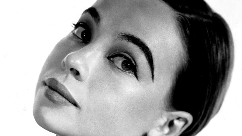 Leslie Caron-publicity
