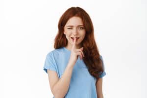 14 things women secretly do (but never admit to)